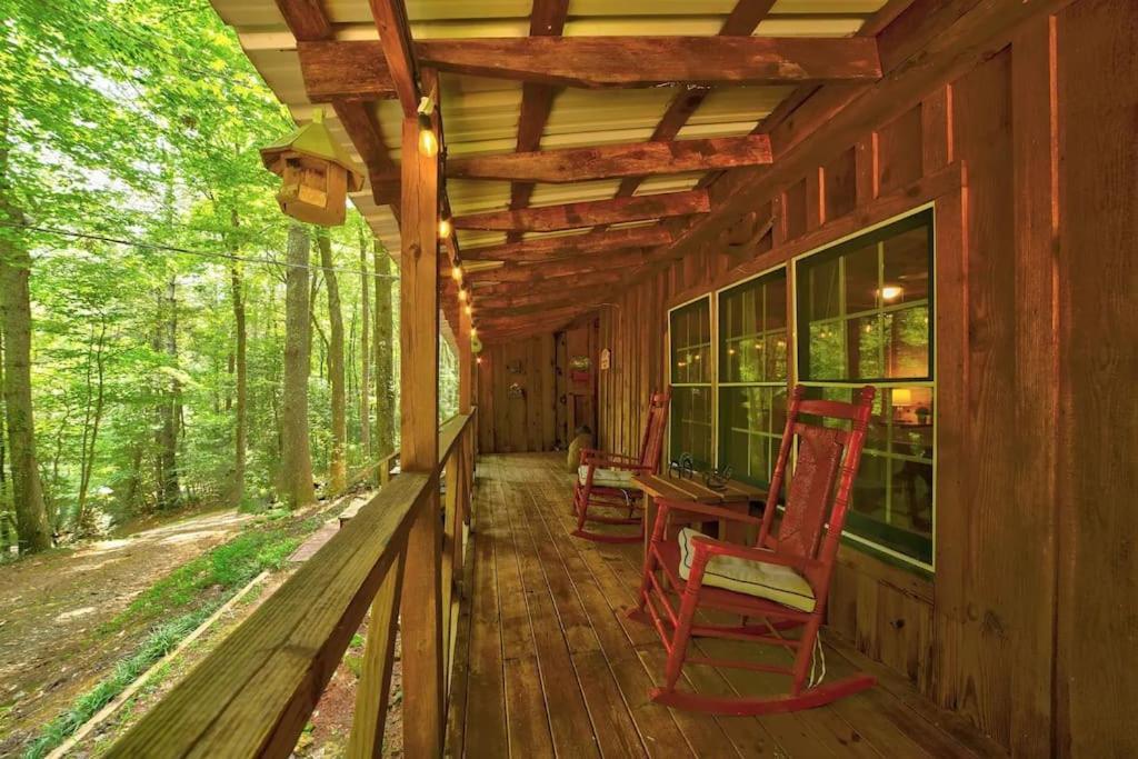 Bear Den Bungalow With Hot Tub Near Blue Ridge And Ellijay Extérieur photo